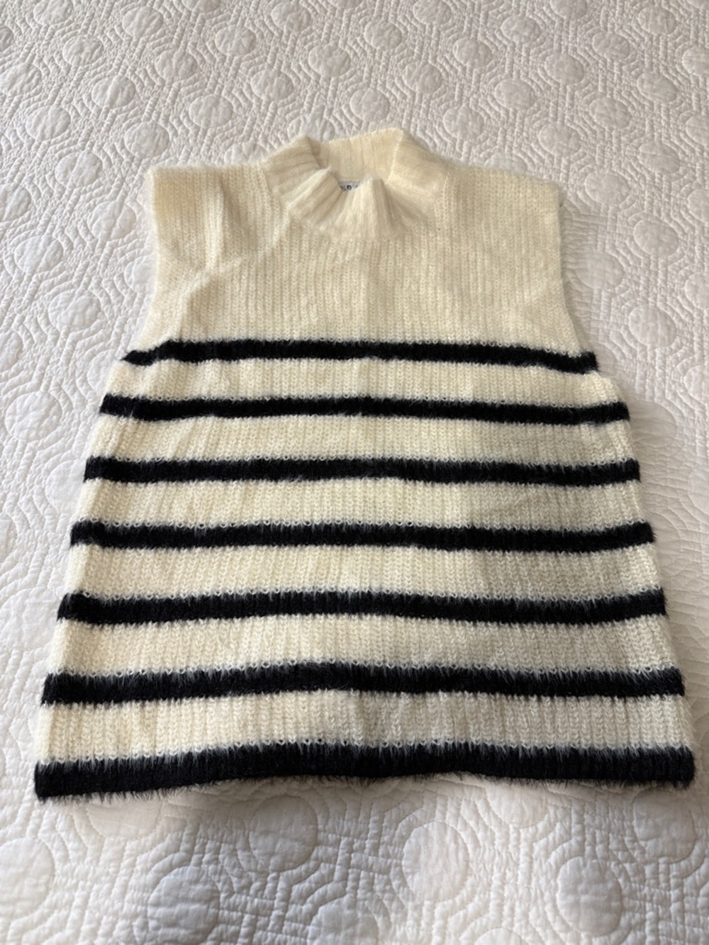 Old Navy Cream and Black Striped Sleeveless Sweater